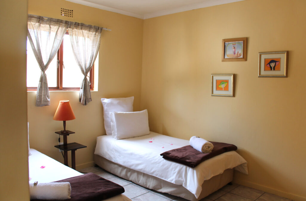 GI room 6 twin room copy 2 2